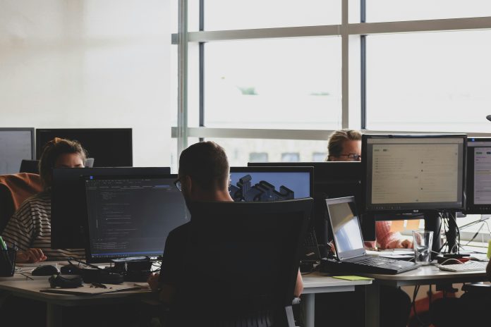 Workplace Priorities in 2025: Talent Acquisition vs Financial Constraints