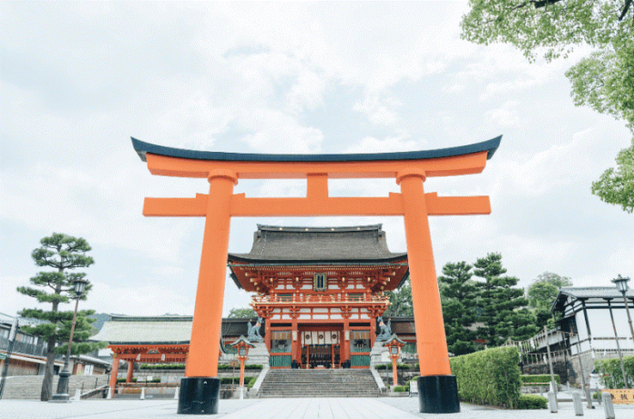 Japanese Etiquette: A Traveler’s Guide to Respectful Behavior