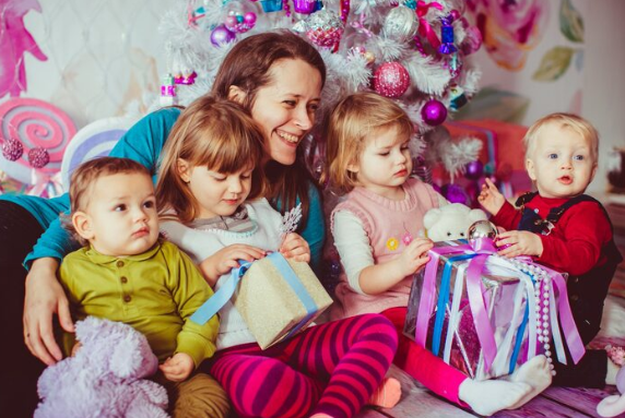 Tori Spelling and Kids 